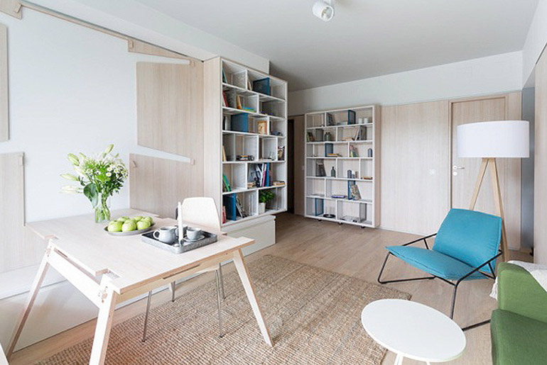 Folding Table by Roşu Ciocodeică & Attila Kim